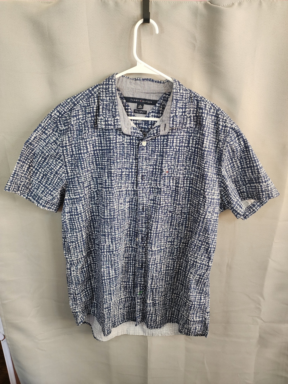 Tommy Hilfiger Navy and White Short-Sleeve Patterned Button-Down Shirt